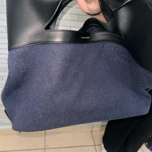 ALEXANDER MCQUEEN
DENIM THE BOW MAXI TOTE BAG WITH CLUTCH - Picture 14 of 16